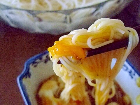 とろ～り温玉の♪魚粉入りそうめん